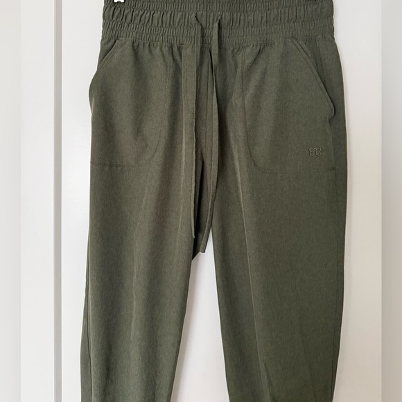 Albion Destination Jogger size for Small - Picture 9 of 12
